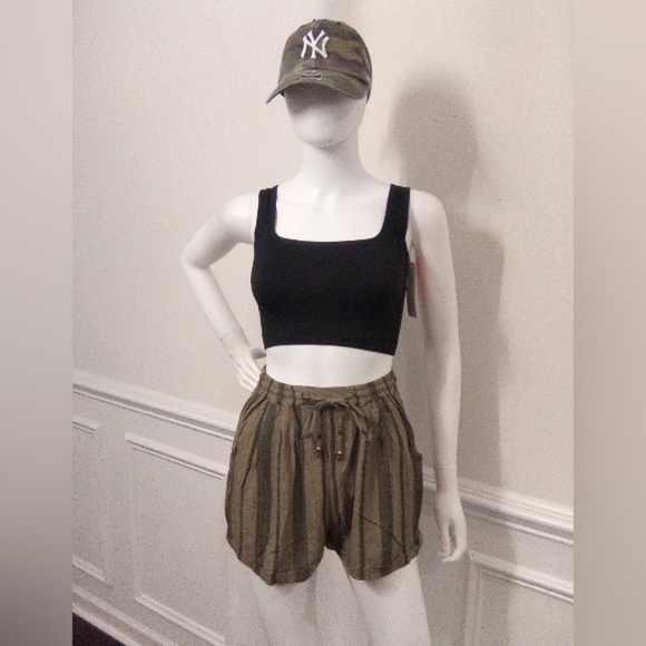 Angie's Pants - Angie's Striped Women's Shorts, Sz. Small, Elastic Tie Waist, 100% Rayon, NWOT